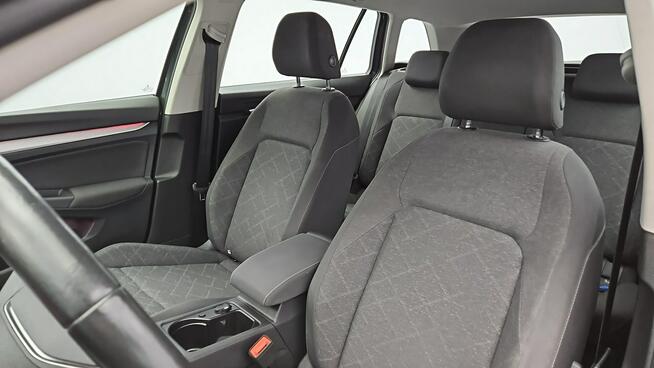 Volkswagen Golf VIII 2.0 TDI Life ! Z Polskiego Salonu ! Faktura VAT !