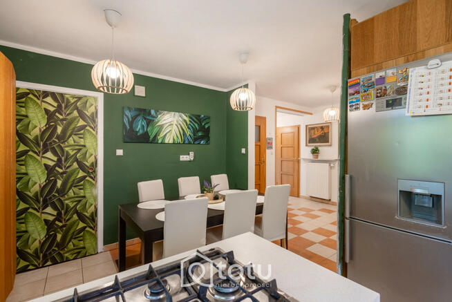 Dom Marianów gm. Leszno,