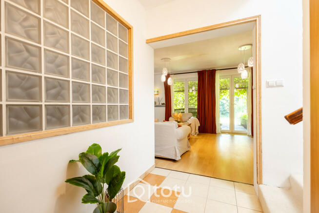 Dom Marianów gm. Leszno,