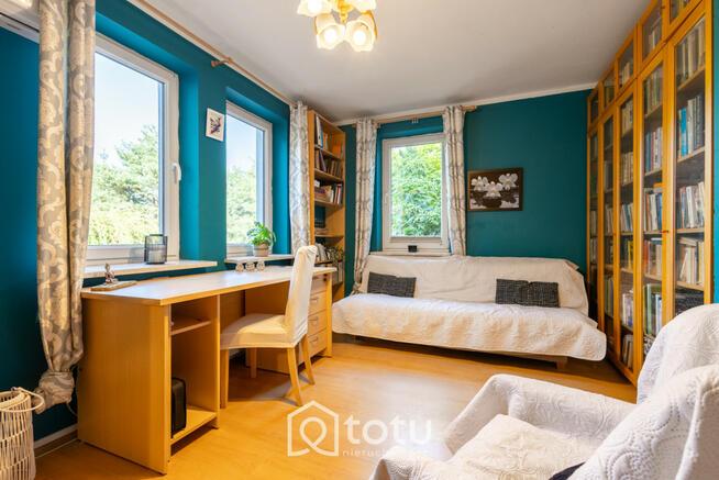 Dom Marianów gm. Leszno,