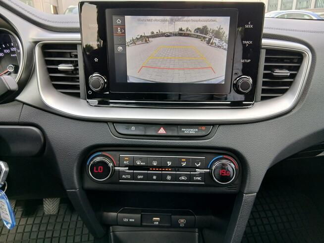 Kia Nowy Ceed 1.5 T-GDI 160 KM 6MT Wersja M + Pakiet Smart Gwarancja2030 FV23%