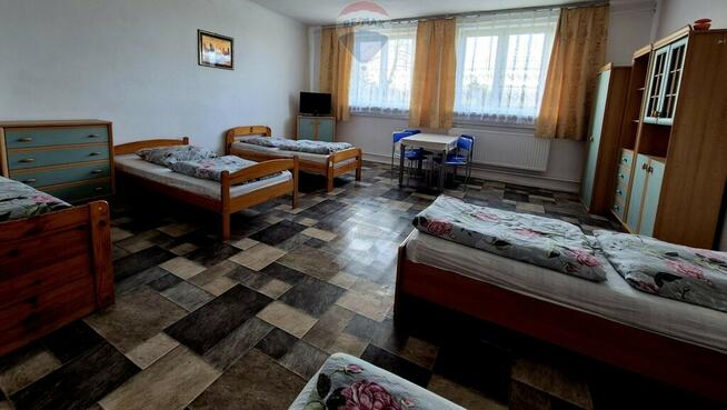 Hotel pracowniczy i sklep, Guzów, gm. Wiskitki.