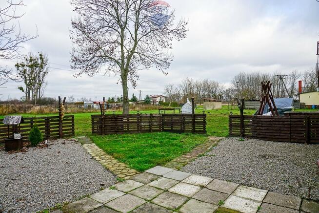 Hotel pracowniczy i sklep, Guzów, gm. Wiskitki.