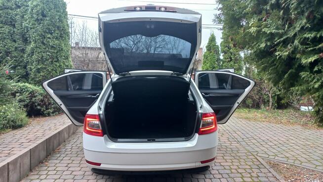 Škoda Octavia STYLE DSG Xenon Ledy Podgrzewane fotele SmartLink+ FV23% 37 Netto