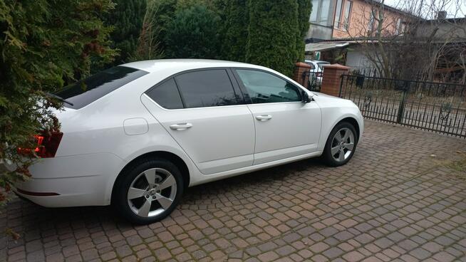 Škoda Octavia STYLE DSG Xenon Ledy Podgrzewane fotele SmartLink+ FV23% 37 Netto