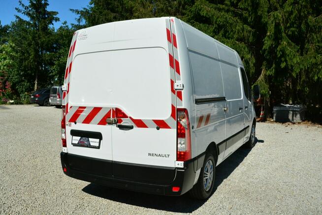 Renault Master średniak L2H2 3 osobowy blaszak pełna opcja regały serwis 130KM