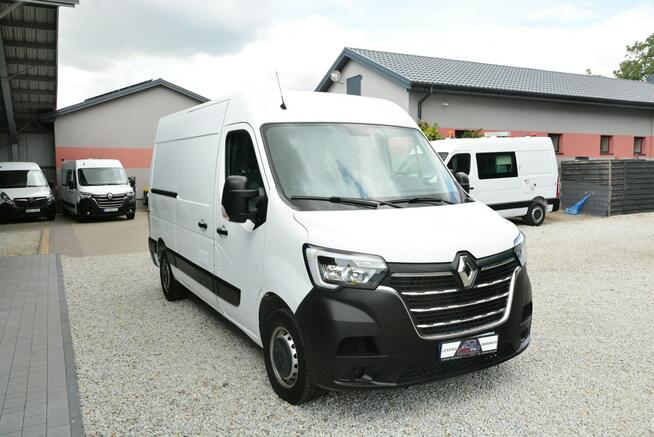 Renault Master sredniak L2H2 3 osobowy lift pełna opcja