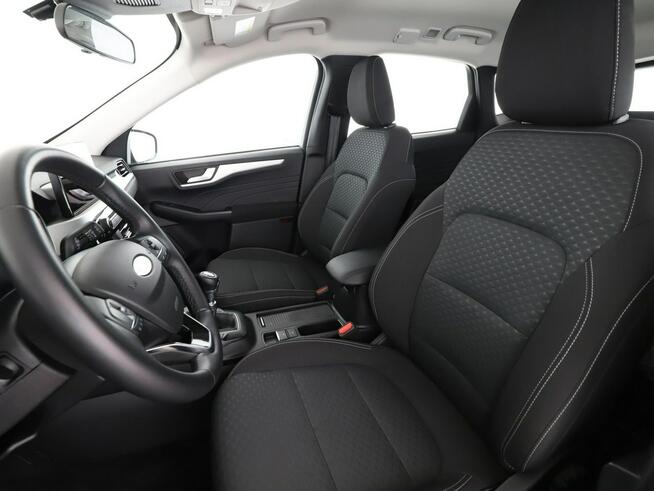 Ford Kuga FV23% navi PDC grzane fotele LED tempomat