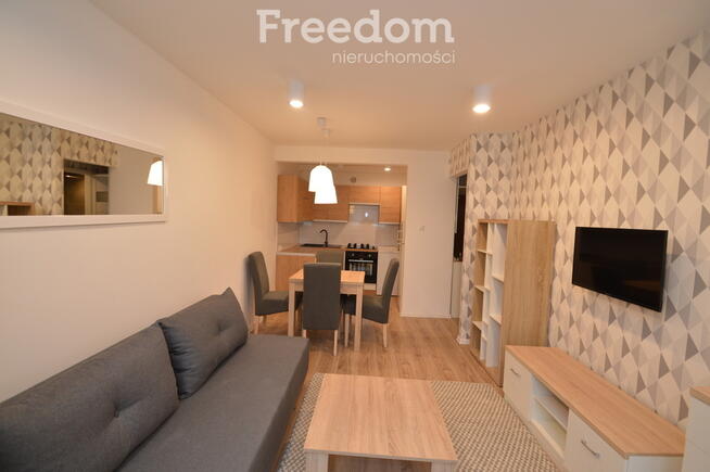 Ciekawe 2 pok.mieszkanie przy ul.Wojska Polskiego