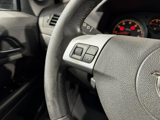 Opel Astra 1.6 116KM M5 2011 r., salon PL, klimatyzacja, komplet opon