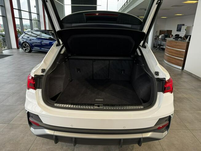 Audi Q3 VAT 23% S-line 35TFSI 150KM S-tronic 2021 r., salon PL
