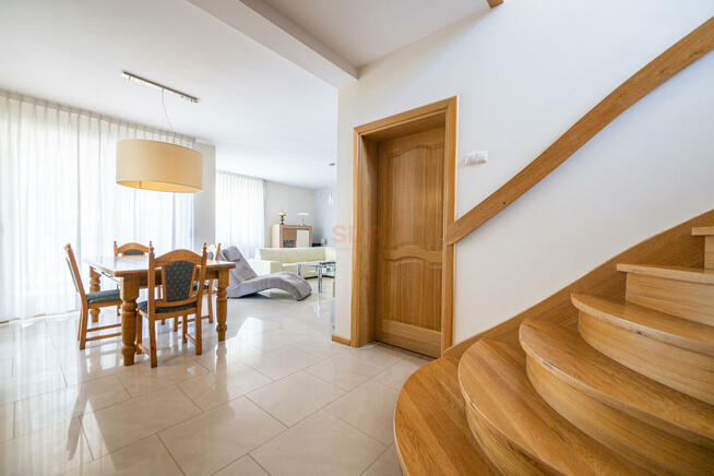 Dom Nadolice Wielkie gm. Czernica, Borowa