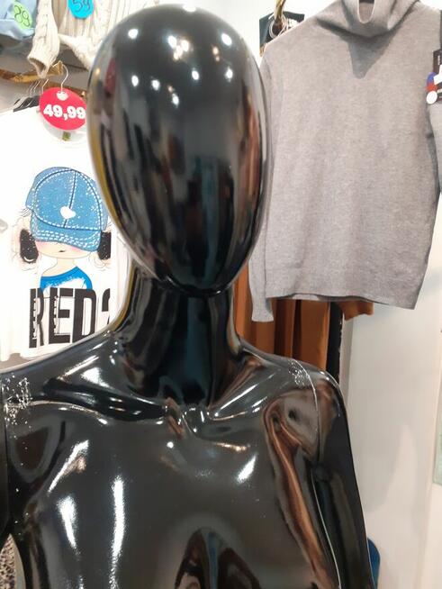 Manekin Damski czarny połysk z metalową podstawą