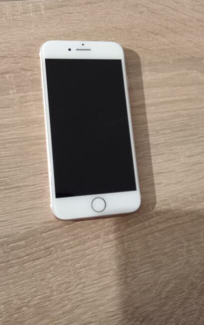 Sprzedam Iphone 7 Różowy A1778 Uszkodzony Okazja Polecam