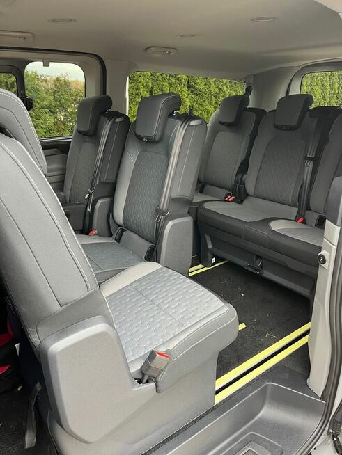 Wynajem busa (9 os.) z kierowcą – Nadarzyn, Janki, Grodzisk