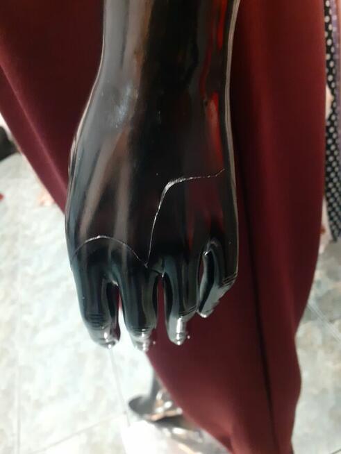 Manekin Damski czarny połysk z metalową podstawą