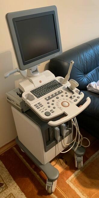 Sprzedam kompletny aparat USG wraz z sondami i oprogramowani
