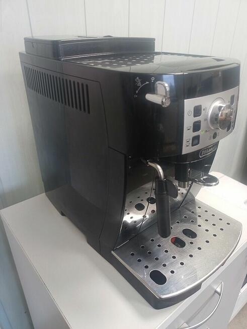 Ekspres do Kawy DeLongi Magnifica S