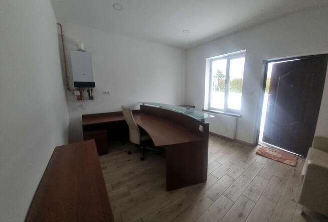 Lokal użytkowy z dużą ogrodzoną działką