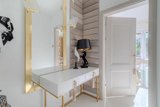 Sprzedam Okazja Black Weekend z 1299 000 zl na 1100 000 zl)