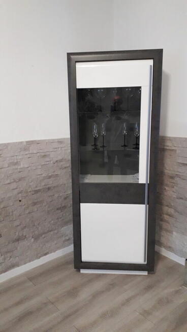 Sprzedam mebloscianke