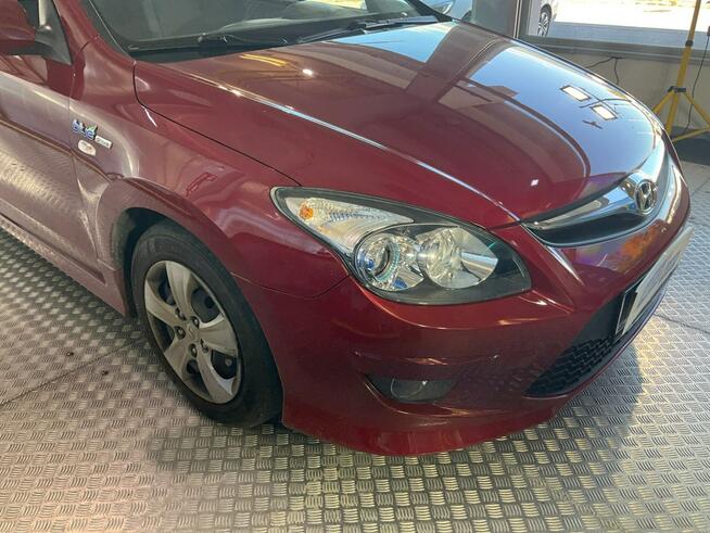 Hyundai i30 Niezawodna i mocna benzyna/Klimatyzacja/Isofix/Drugie koła/Czujniki