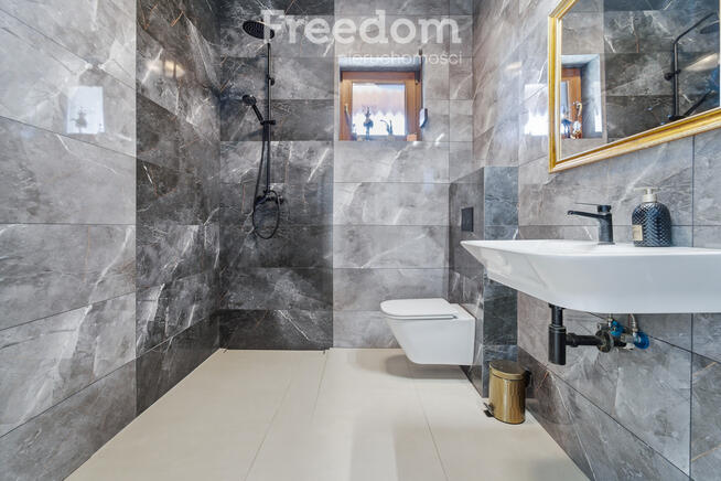 Wolnostojący dom do zamieszkania, do negocjacji !