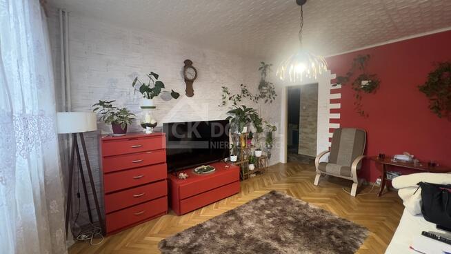 Na sprzedaż mieszkanie 3-stronne-51,3 m² – Staszów