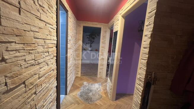 Na sprzedaż mieszkanie 3-stronne-51,3 m² – Staszów