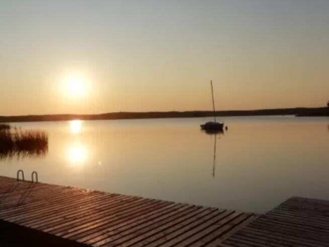 Sprzedam 2 domki nad jeziorem, mazury.