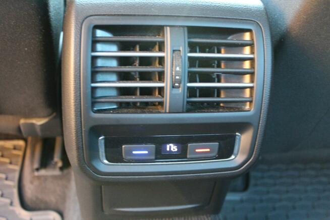 Volkswagen Passat B8 2,0 TDI 140 KM Manual Opłacona Zadbany Egzemp