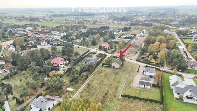 DOM Z OGROMNĄ DZIAŁKĄ 53 ARY, 10 min. do centrum