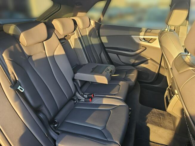 Audi Q8 Wentylacja_S line_MatrixLED_HeadUp_Kamera360_PilotBramy_Panorama_Hak_