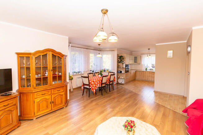 Dom - 185m2 + działka 878m2 – ul. Bałtowska