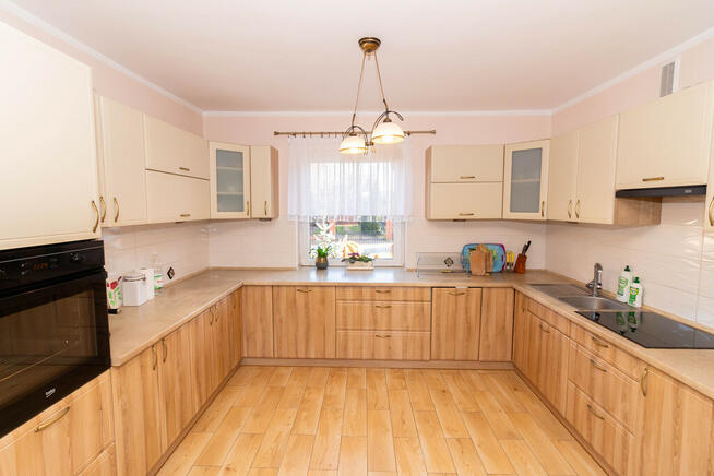 Dom - 185m2 + działka 878m2 – ul. Bałtowska