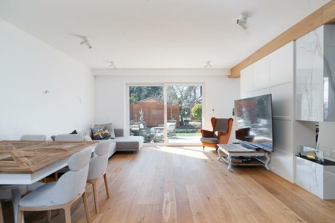 Dom Julianów gm. Piaseczno, Sybiraków