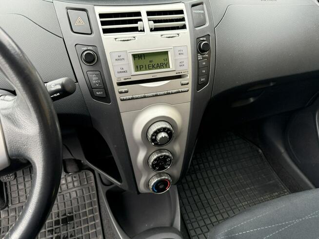 Toyota Yaris 1,3 87KM Klimatyzacka Koła lato+zima