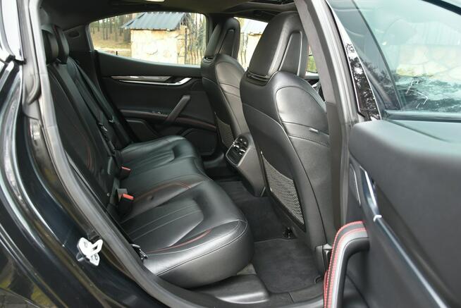 Maserati Ghibli Nerissimo edition 3.0V6 350KM 2017r. lift BEZWYPADKOWY idealny