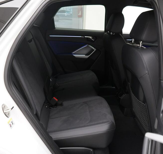 Audi Q3 35TFSI 150KM MANUAL Sline Kamera LED Ambiente Black Tempomat ACC