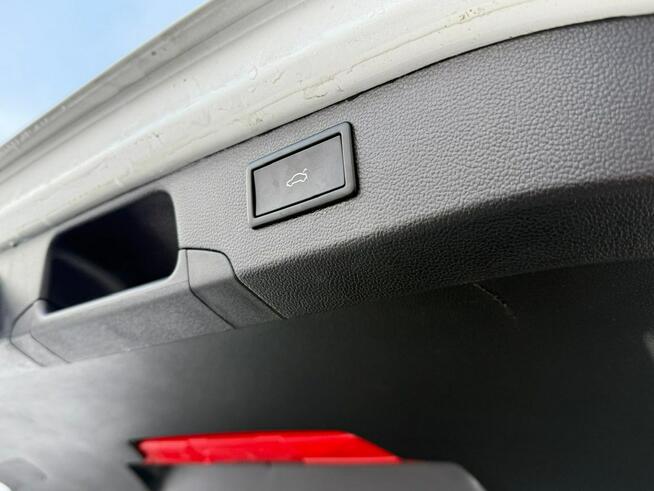 Volkswagen Passat RLine*Matrix*Masaże*Ambient*Kamera*Radar*ACC*DSG*NiskiPrzebieg*FV23%