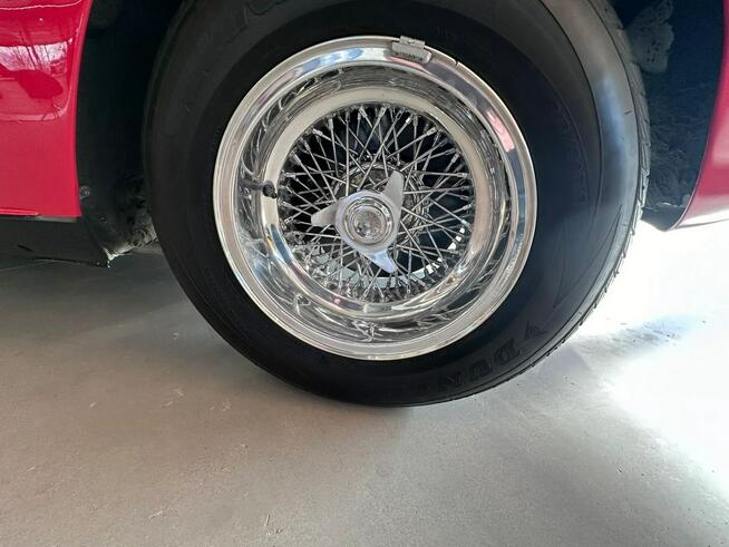 Ferrari 330 faktura VAT 23% cena brutto 1 500 000