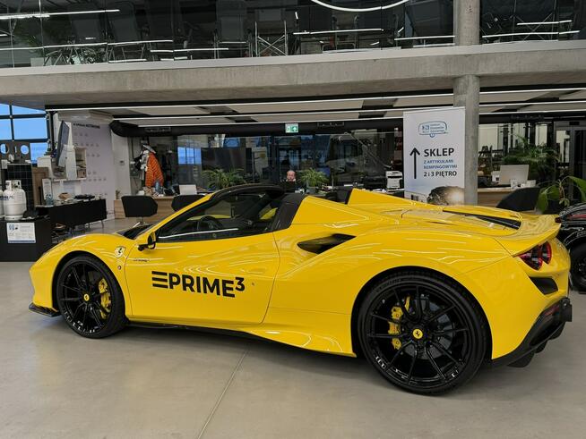 Ferrari F8 Spider – 2023 – Salon PL