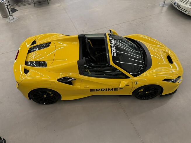 Ferrari F8 Spider – 2023 – Salon PL
