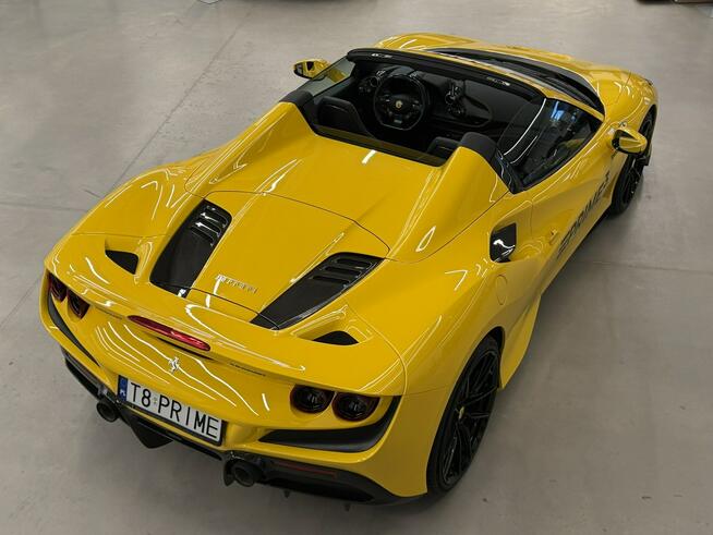 Ferrari F8 Spider – 2023 – Salon PL