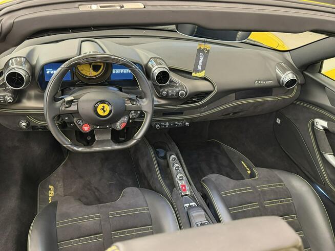 Ferrari F8 Spider – 2023 – Salon PL