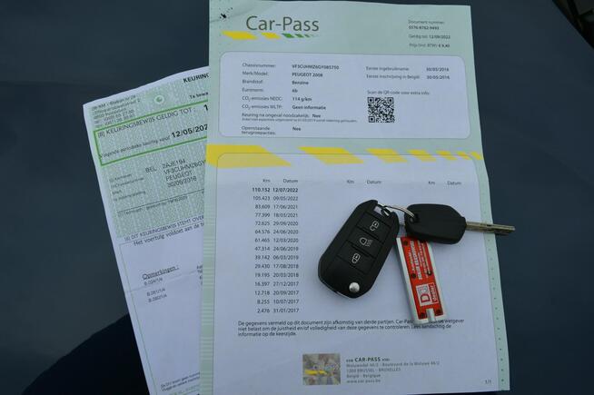 Peugeot 2008 1.2 VTi 100% bezwypadkowy LED Navi Kamera Bluetooth NOWY ROZRZĄD