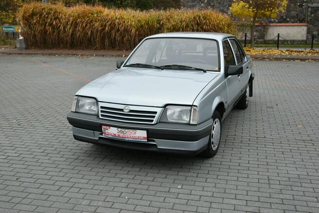 Opel Ascona SEDAN 1.6 BENZYNA 75KM 1986r. 138tkm 5 biegów POLECAM