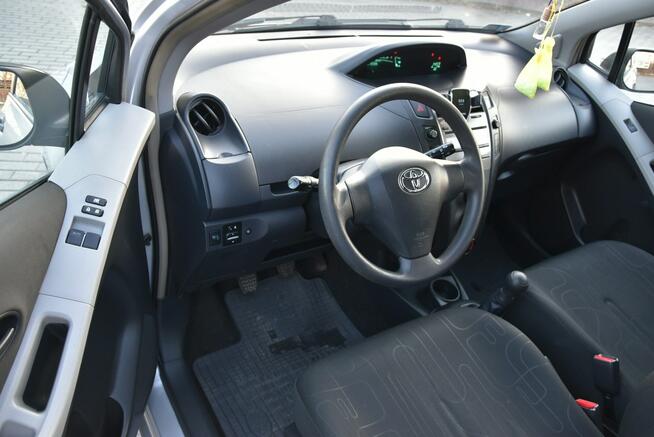 Toyota Yaris 1.0i VVT-i 69KM 2009r. lift Polski SALON Klima 5d. Isofix