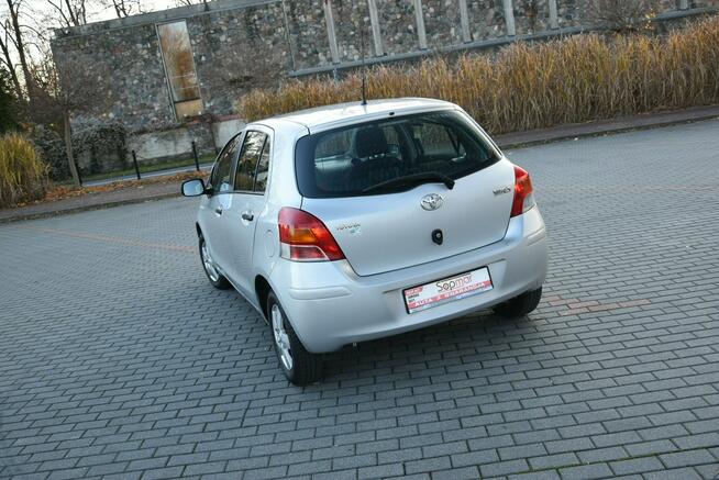 Toyota Yaris 1.0i VVT-i 69KM 2009r. lift Polski SALON Klima 5d. Isofix
