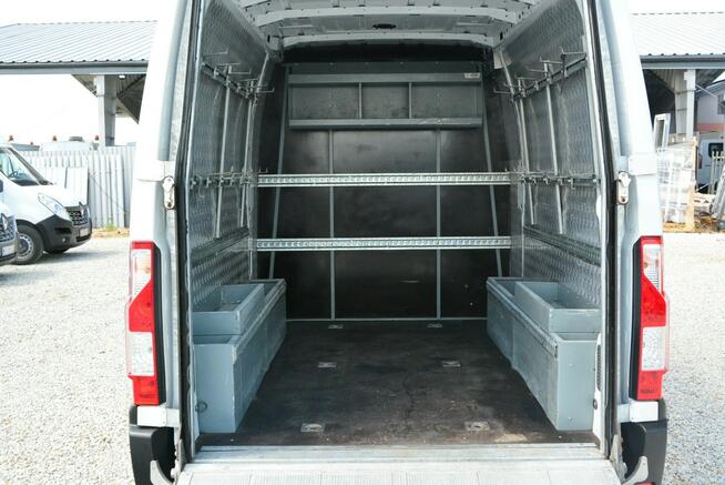 Renault Master 7 osobowy brygadówka NAJAZD max pełna opcja servis regały
